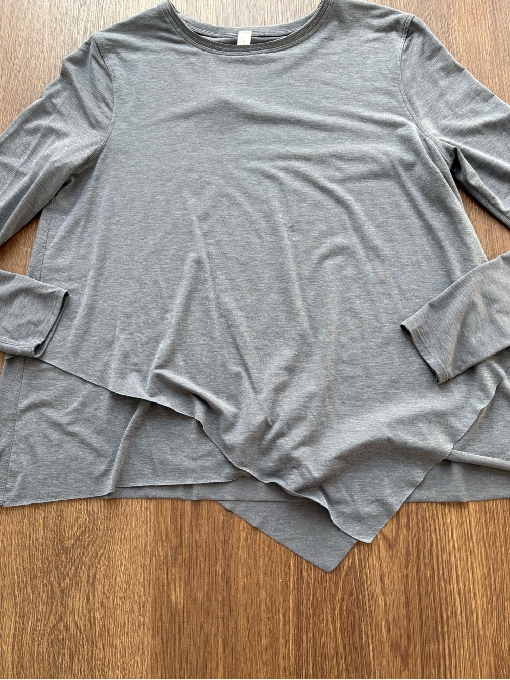 Lululemon Sweetest Day Tencel Long Sleeve Top in Heathered Titanium Size 6 - Picture 5 of 8